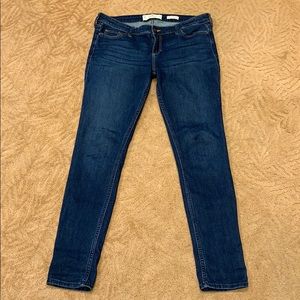 Hollister Super Skinny Jeans